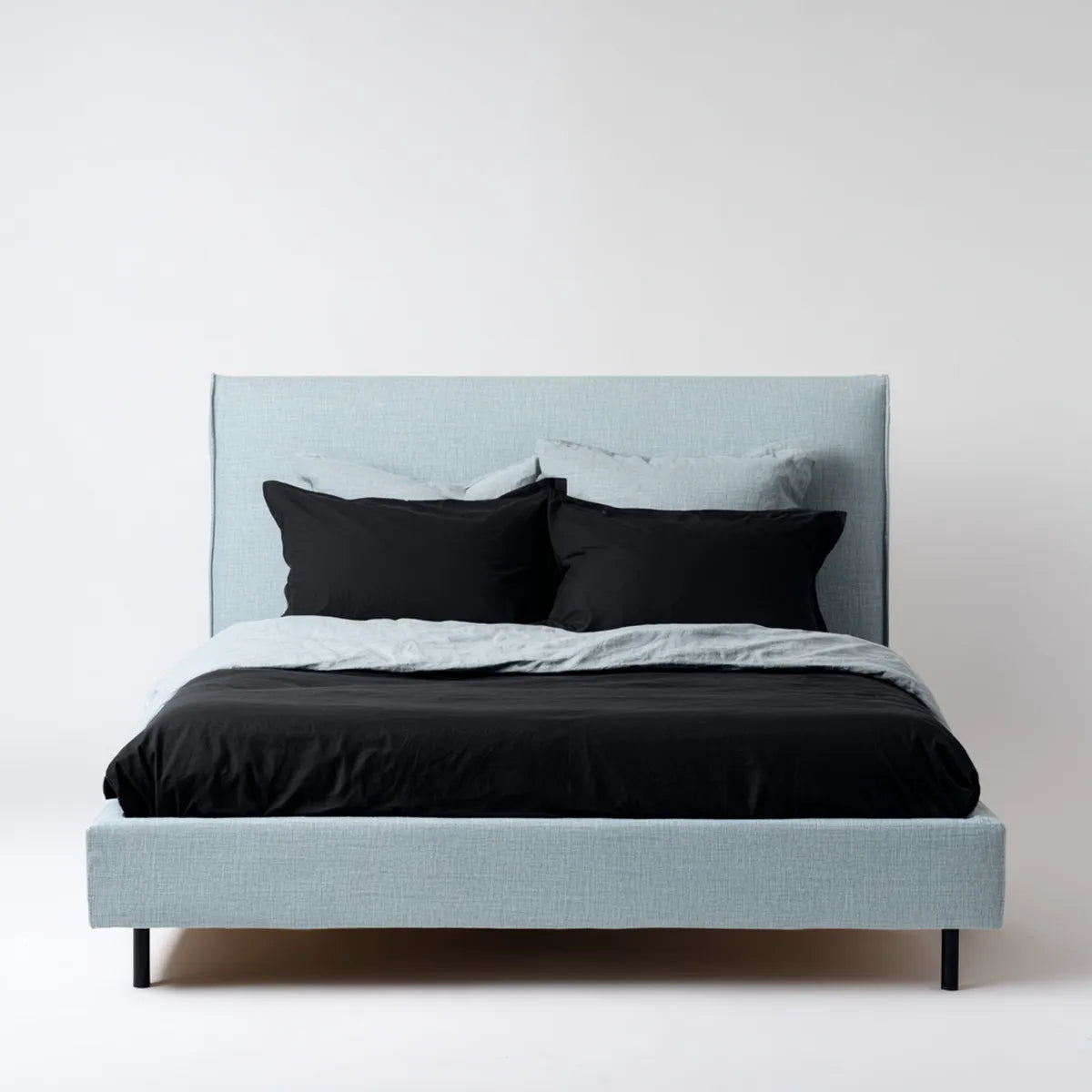 Lit double capitonné bleu clair 160 x 200 cm en polyester avec tête de lit rectangulaire